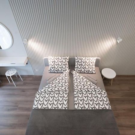 Scandinavian Apartment Elegant Lviv Ngoại thất bức ảnh