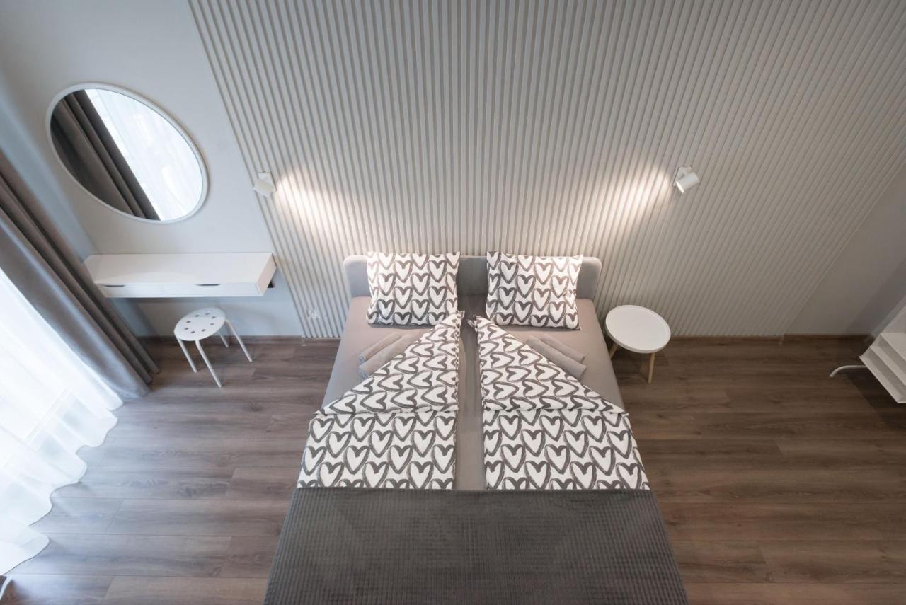 Scandinavian Apartment Elegant Lviv Ngoại thất bức ảnh