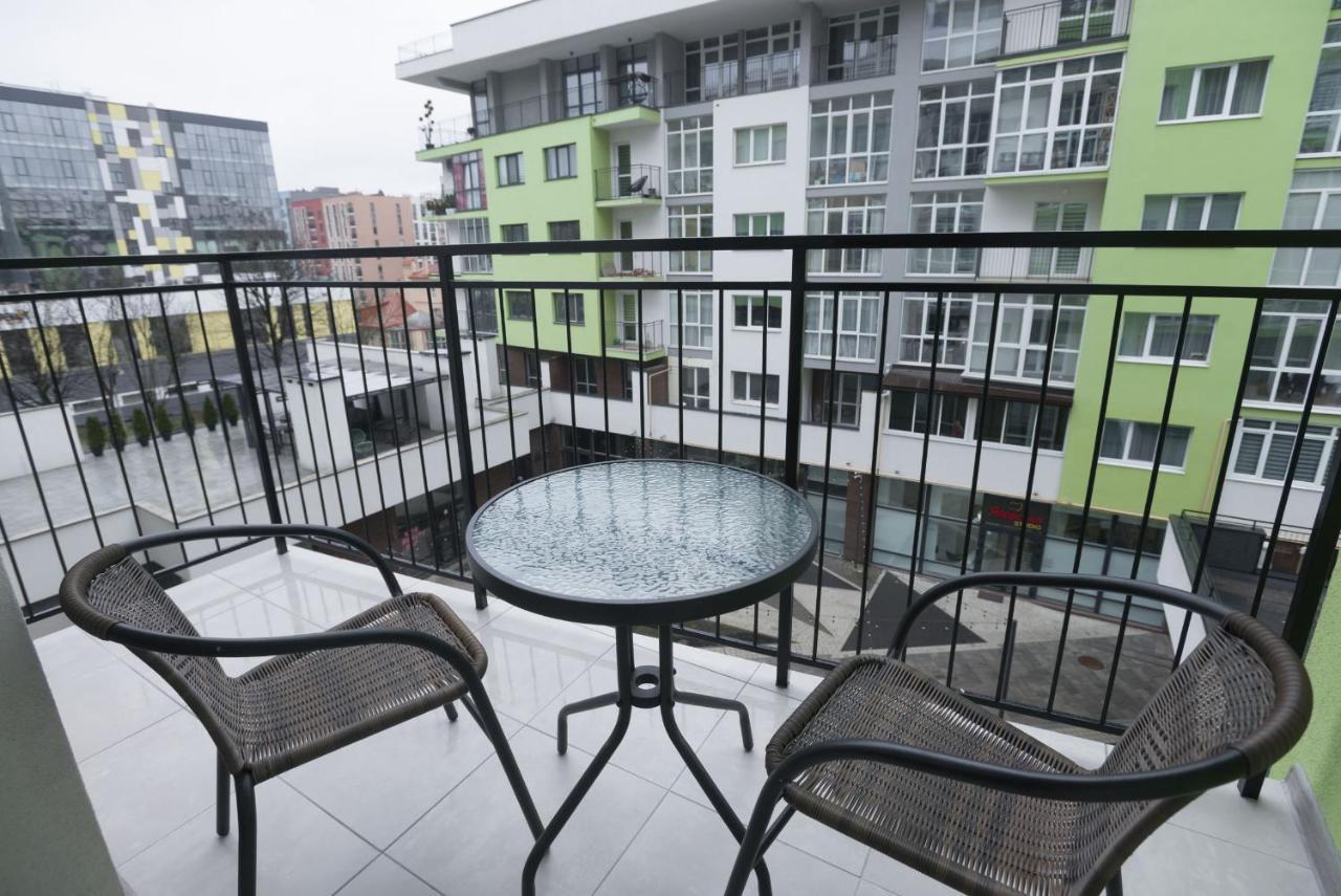 Scandinavian Apartment Elegant Lviv Ngoại thất bức ảnh