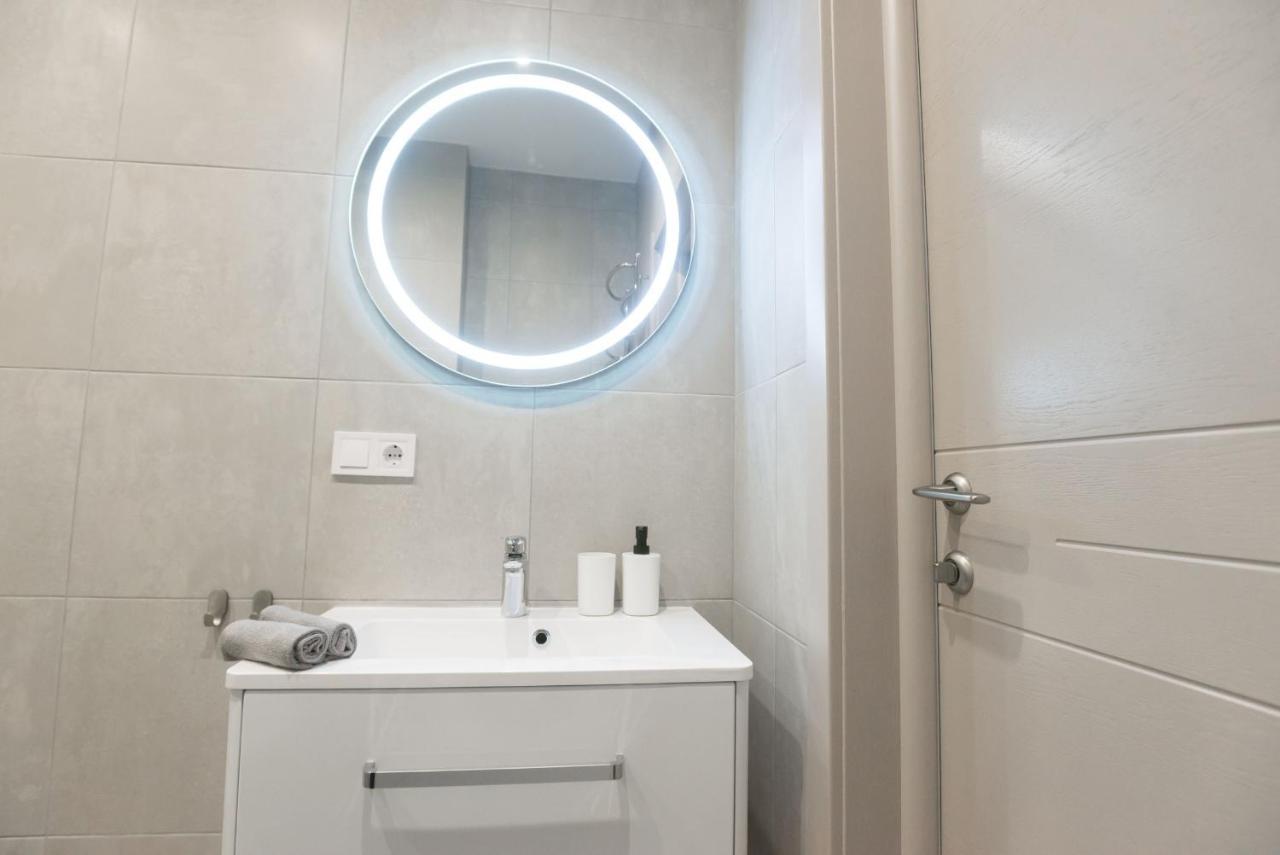 Scandinavian Apartment Elegant Lviv Ngoại thất bức ảnh